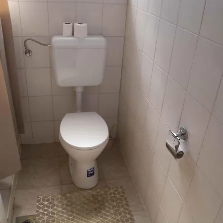 Holiday Home Balatonbereny 9 * Balatonbereny