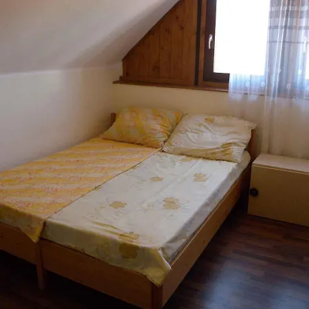 Holiday Home Balatonbereny 9 * Balatonbereny
