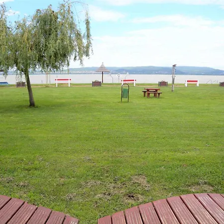 Сasa de vacaciones Holiday Home Balatonbereny