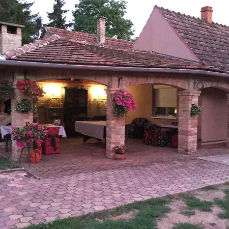 Holiday home Balatonbereny 9 Balatonberény