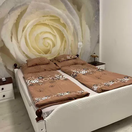 Сasa de vacaciones Holiday Home Balatonbereny Balatonberény