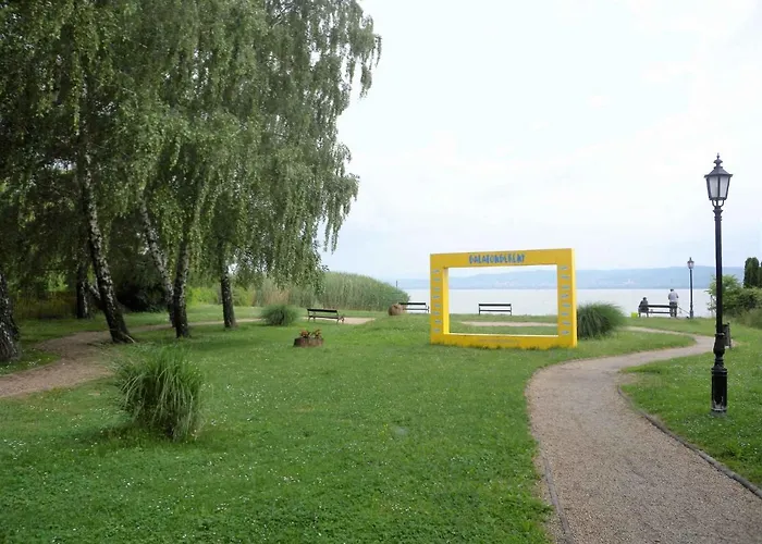 Holiday Home Balatonbereny Balatonberény