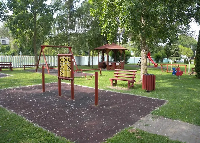 בית נופש Holiday Home Balatonbereny Balatonberény