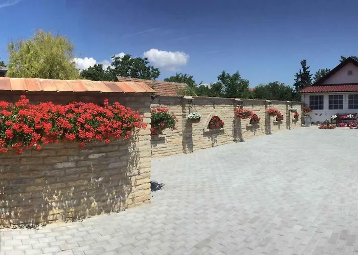 Holiday Home Balatonbereny בית נופש Balatonberény