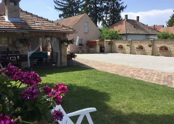 Holiday Home Balatonbereny Balatonberény