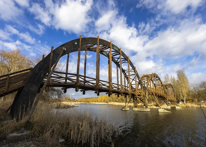 Holiday Home Balatonbereny בית נופש